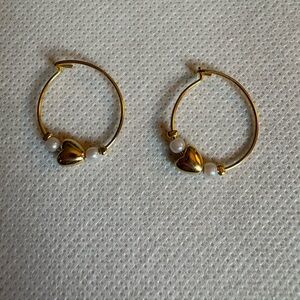 Gold Heart Hoop Earrings with Pearls